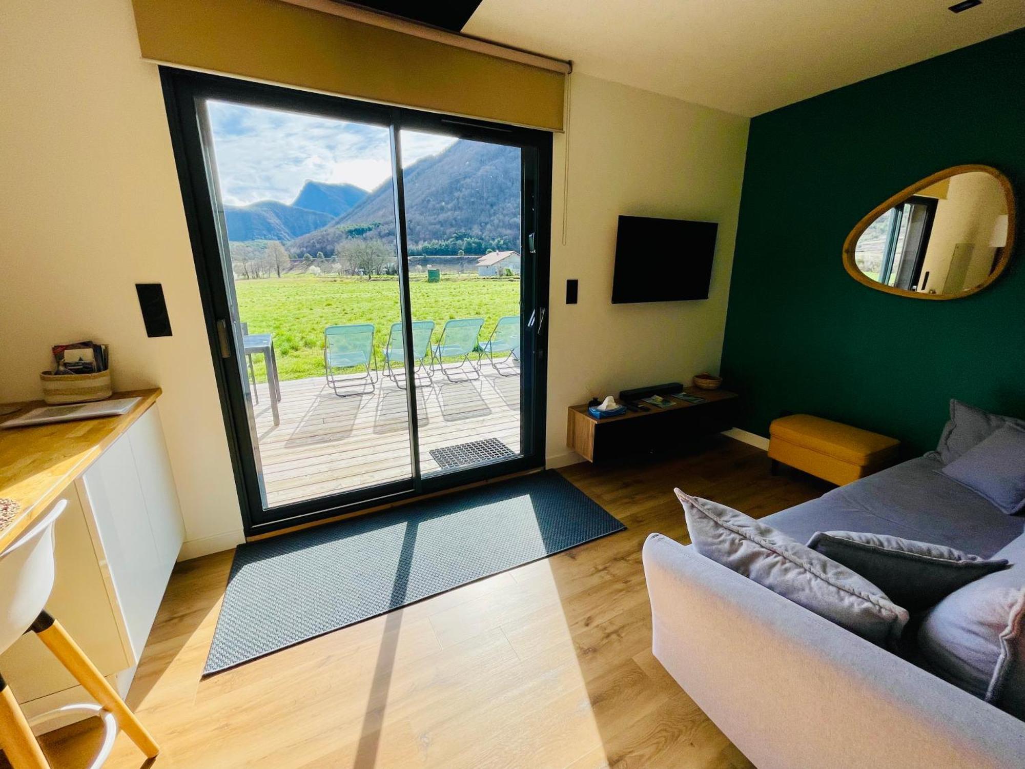 Charmant Logement Entre Lac Et Montagne Rochebrune  Luaran gambar